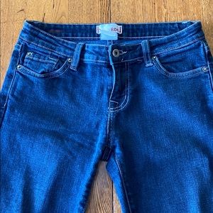 BDG skinny jeans size 28
